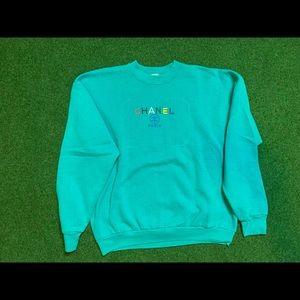 Vtg. FOTL (80s 90) Embroidered Crewneck Sweatshirt